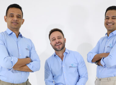 Da esquerda para direita. Castelano Santos, CEO e co-fundador da TechTrail, Wecsley Alves, Diretor de Operações e co-fundador, Romildo Santos, Diretor de Tecnologia/ Foto: Divulgação