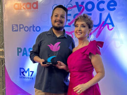 William Anthony, CEO do Universo do Seguro; e Regina Lacerda, Presidente do CESB