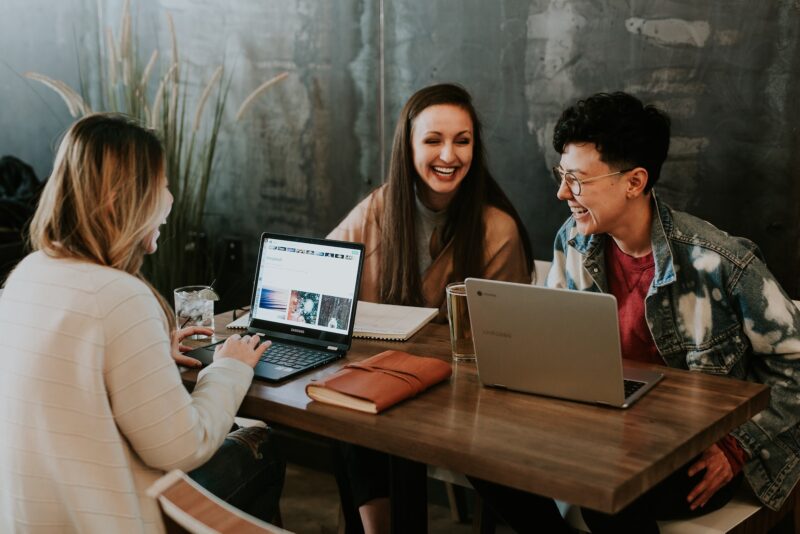 Pesquisa com 48 mil aprendizes elege as 40 melhores organizações para trabalha/ Foto: Unsplash