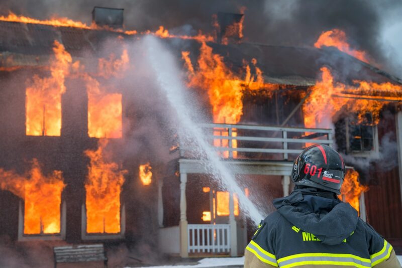 Notícias de incêndios estruturais avançam 7,8% até novembro/ Foto: Unsplash