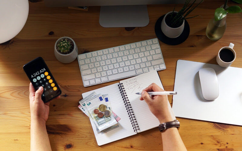 4 mitos sobre o Embedded Finance para deixar em 2023 / Foto: Freepik
