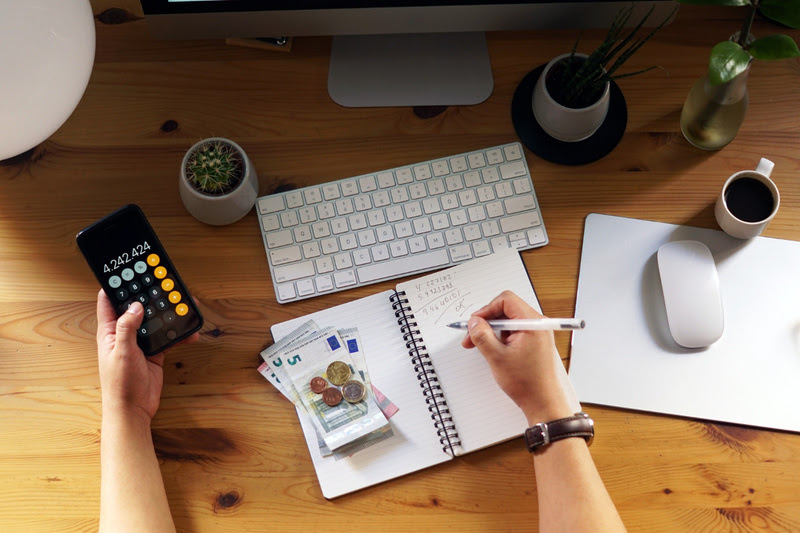 4 mitos sobre o Embedded Finance para deixar em 2023 / Foto: Freepik