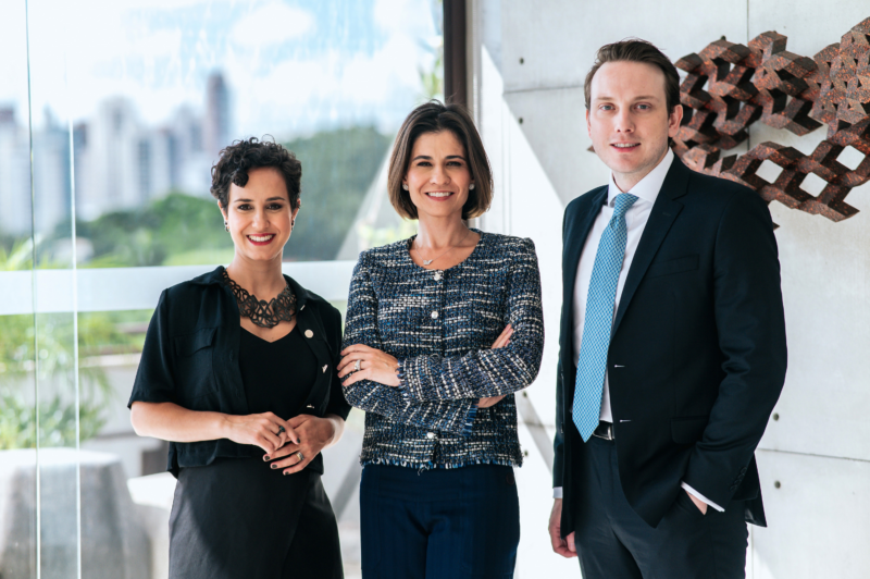 Maiara Madureira, Paula Magalhães e Luiz Felipe Eustaquio, novos sócios do Demarest/ Foto: Divulgação