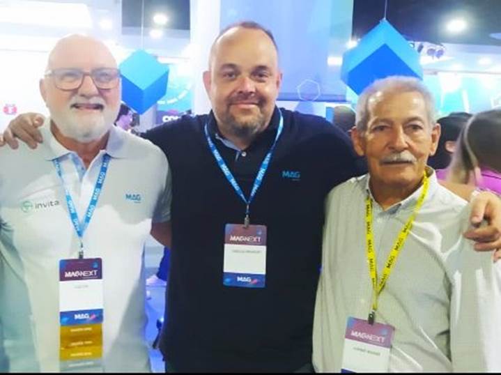 Da esquerda para a direita: Luiz Alfredo Dib Gomes, Superintendente de Negócios da MAG; Vinicius Brandão, Gerente Comercial da MAG e Vice-Presidente do CVG-RJ e Ademir Marins, Secretário do Conselho Consultivo do CVG-RJ / Foto: Divulgação