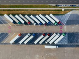 Transporte rodoviário de produtos químicos vislumbra ano promissor em 2024/ Foto: Unsplash