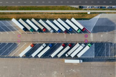 Transporte rodoviário de produtos químicos vislumbra ano promissor em 2024/ Foto: Unsplash