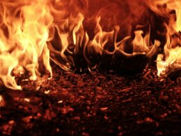 Onze anos após tragédia da Boate Kiss, lei de segurança contra incêndio ainda não é totalmente aplicada no RS/ Foto: Unsplash