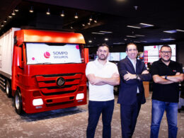 (da esq. para direita) Vanderson Santos Gomes, Adailton Dias e Adriano Yonamine, na nova Central de Monitoramento da Sompo Seguros/ Foto: Divulgação