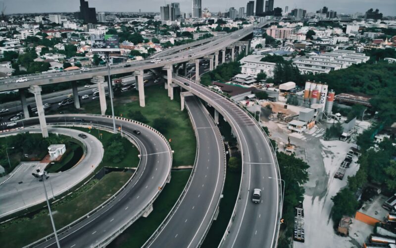 Rodovias concedidas prestaram mais de 1,6 milhão de atendimentos em 2023/ Foto: Unsplash