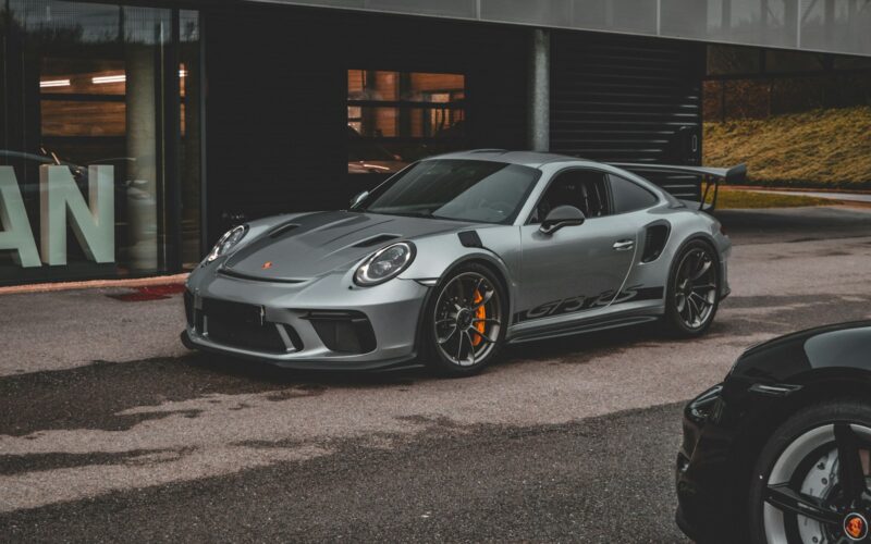 Clientes terão chance de arrematar Porsche 911 blindado em leilão organizado pela Copart/ Foto: Unsplash
