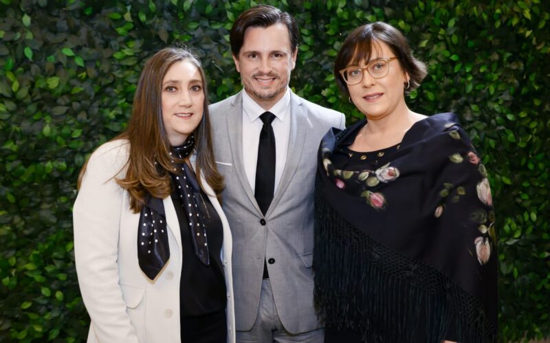 Cristiane Pires Marrone, Alexandre Pires e Mariah Pires, sócios e fundadores da ACG Home Care / Foto: Divulgação