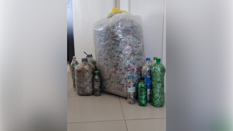 SindsegSC recebe doação de lacres em prol de campanha social / Foto: Divulgação