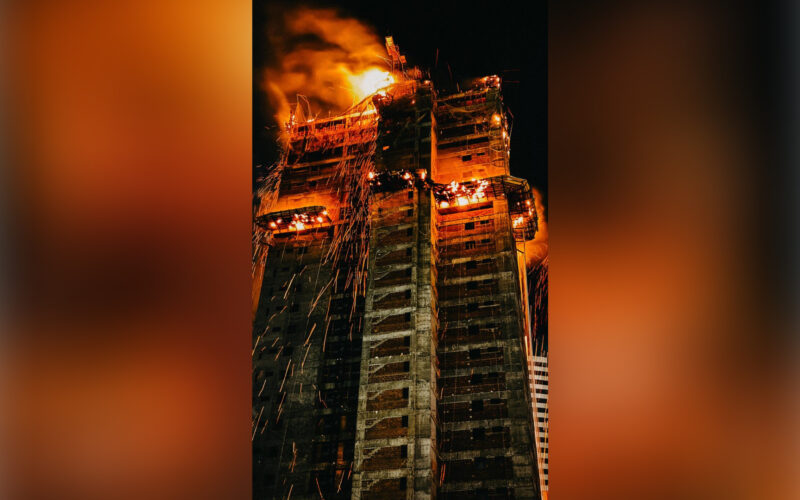 Incêndio de grande proporção em Recife reforça importância do Seguro para Riscos de Engenharia / Foto: Filipe Ramos/Cortesia/Reprodução/Folha de Pernambuco