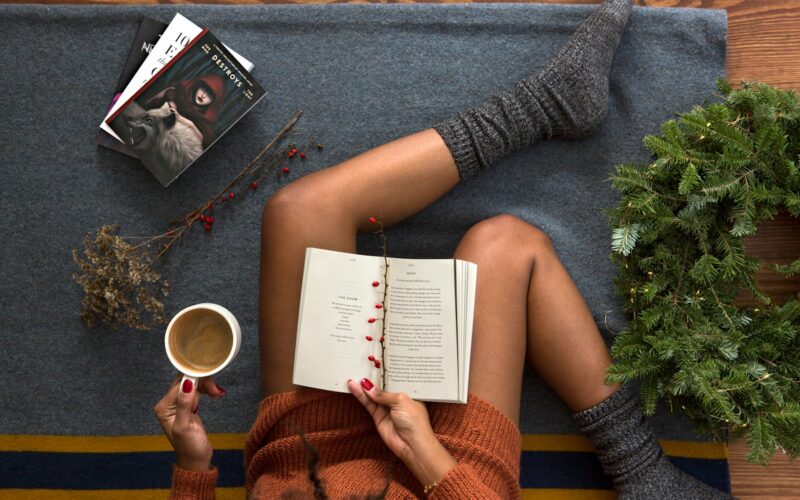 Mulheres na literatura: ranking revela os livros e escritoras mais buscados pelos brasileiros na internet / Foto: Thought Catalog / Unsplash Images