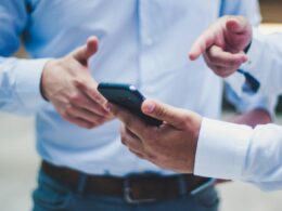 BB Seguros apresenta websérie para mostrar suas soluções sem usar o “segurês” / Foto: Luis Villasmil / Unsplash Images