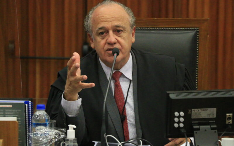 Conselheiro Dimas Ramalho durante Sessão no Plenário do TCESP / Foto: Divulgação