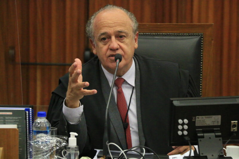 Conselheiro Dimas Ramalho durante Sessão no Plenário do TCESP / Foto: Divulgação