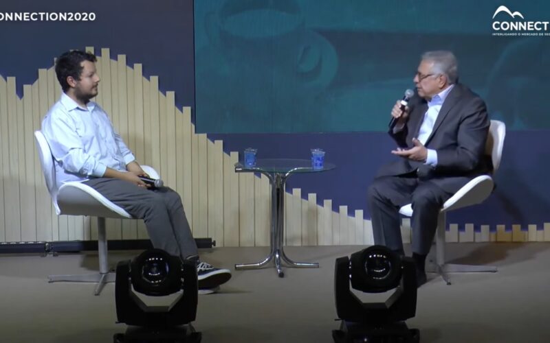 O jornalista William Anthony e Márcio Coriolano, ex-presidente da Confederação Nacional das Seguradoras (CNseg) / Reprodução