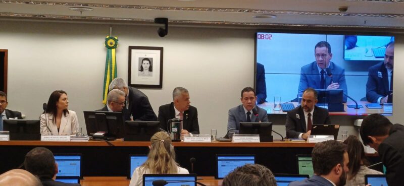 Dyogo Oliveira, presidente da CNseg, apresenta as propostas do setor segurador para mitigar os danos causados pelas mudanças climáticas extremas / Foto: Divulgação / CNseg