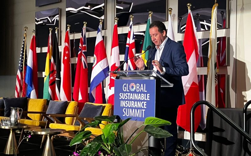 CNseg apresenta as novas diretrizes do setor para a agenda de sustentabilidade e consumo no Brasil durante 1ª Cúpula de Seguros / Foto: Divulgação / CNseg