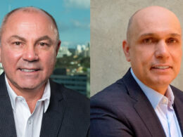 Weliton Costa, diretor de Desenvolvimento de Negócios América Latina da eBaoTech; Marcos Brum, vice-presidente de Negócios e Tecnologia da Softtek / Foto: Divulgação