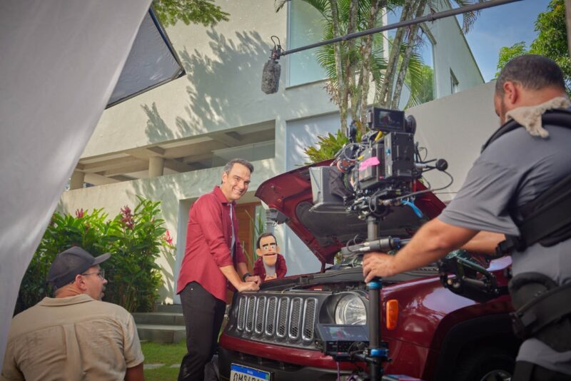 Tadeu Schmidt e Tadeuzinho enfrentam desafios automotivos e apresentam benefícios do seguro em nova campanha da Bradesco Seguros / Foto: Divulgação