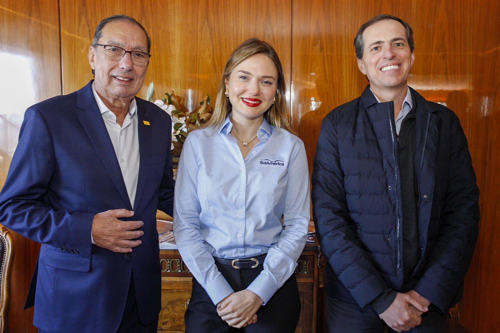 Ricardo Montenegro, presidente da Aconseg-SP, Raquel Reis e Marcelo Mello, CEOs da SulAmerica / Foto: Divulgação