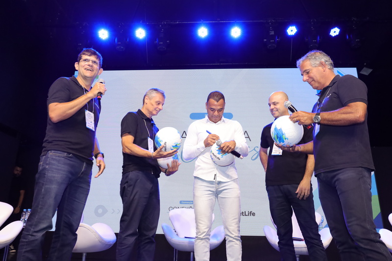 Breno Gomes, CEO MetLife Brasil; Guillermo Innocenzi, Diretor de Agências MetLife Brasil; Cafú, Futebolista Brasileiro; Marcelo Tomei, Vice-presidente Comercial de Parcerias; Ramon Gomez, Vice-presidente Comercial Employee Benefits / Foto: Divulgação