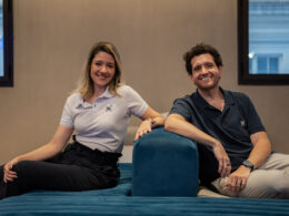 Christianne Bariquelli, superintendente de Educação na B3, e Marcos Albino Rodrigues, diretor de arquitetura, dados e inovação tecnológica da B3 / Foto: Avener Prado / Microsoft / Divulgação