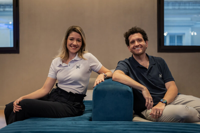 Christianne Bariquelli, superintendente de Educação na B3, e Marcos Albino Rodrigues, diretor de arquitetura, dados e inovação tecnológica da B3 / Foto: Avener Prado / Microsoft / Divulgação