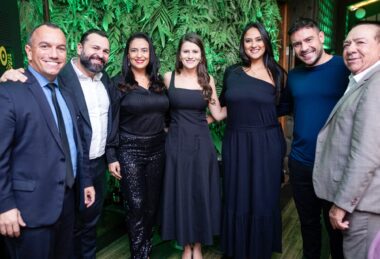 Executivos da operadora de saúde MedSênior e da Simetria Brasil durante evento de premiação / Foto: Divulgação