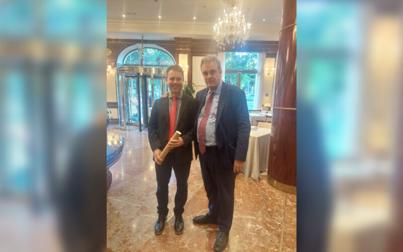 Dr. Lúcio Roca Bragança e o deputado federal José Eduardo Cardozo, que propôs o projeto original / Foto: Divulgação