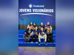 Oito finalistas do Prêmio Jovens Visionários Prudential 2023, em cerimônia realizada no Rio de Janeiro / Foto: Luke Garcia / Divulgação