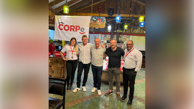 Lançamento da parceria - E/D: Bruna Moraes, Claudio Pardal, Dirceu Canal, Fabio Pini e Manoel Fontes / Foto: Divulgação