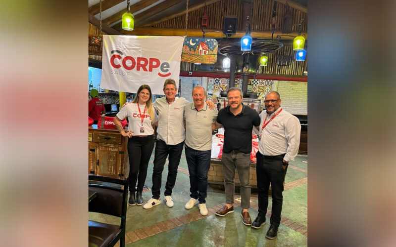 Lançamento da parceria - E/D: Bruna Moraes, Claudio Pardal, Dirceu Canal, Fabio Pini e Manoel Fontes / Foto: Divulgação