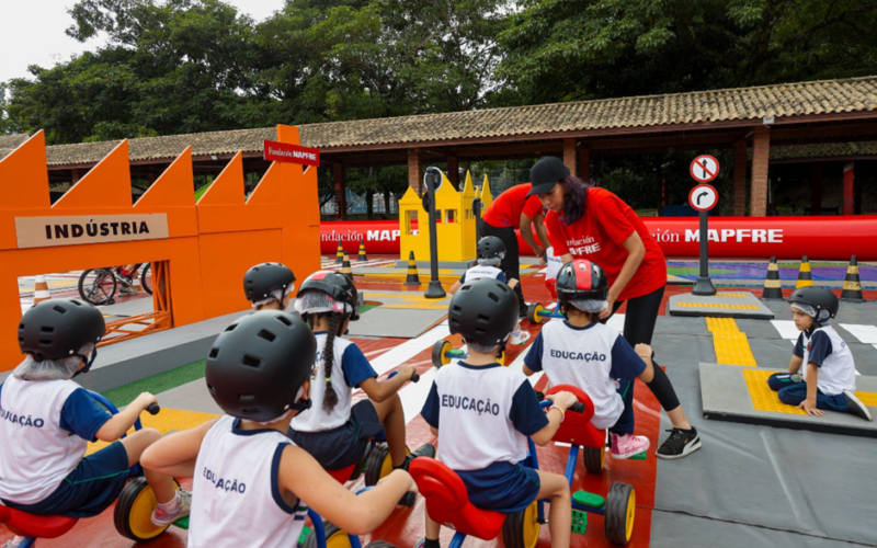Fundación MAPFRE chega a Louveira para promover atividade de segurança viária para crianças / Foto: Fundación MAPFRE / Divulgação