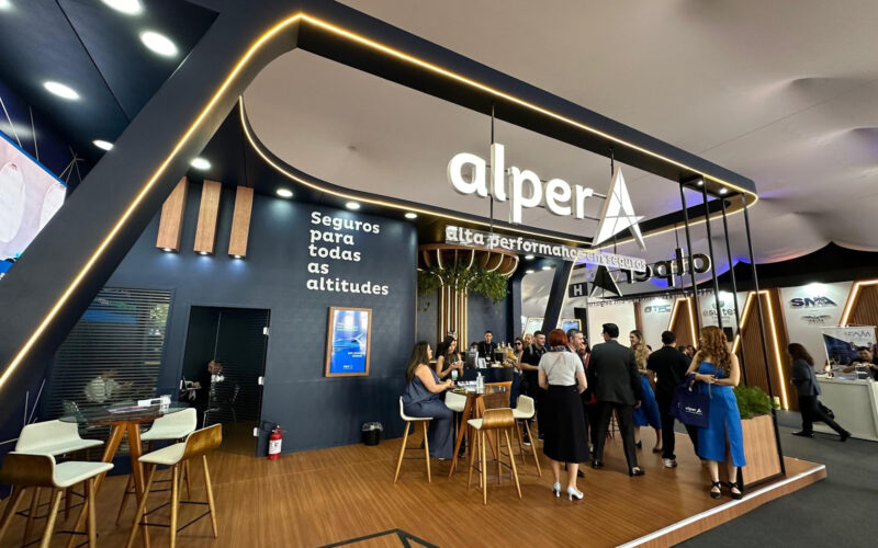 Alper observa uma perspectiva otimista para o mercado de aviação no Brasil, respaldada pelo crescimento de 36% em sua carteira de seguros de Aviation / Foto: Divulgação