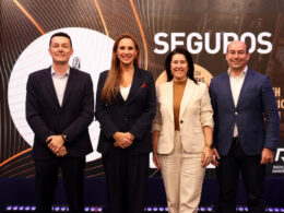 Luiz Padial, diretor de Auto e Massificados; Carolina de Molla, diretora comercial de Vida e Previdência; Hilca Vaz, diretora técnica de Pessoas; e Jonson Sousa, diretor comercial da MAPFRE / Foto: Divulgação