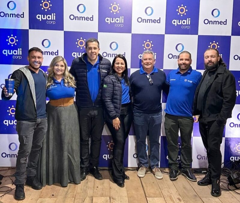 Executivos da operadora Onmed e da administradora Qualicorp, durante evento de lançamento da parceria, no Parque Harmonia, em Porto Alegre (RS) / Foto: Divulgação