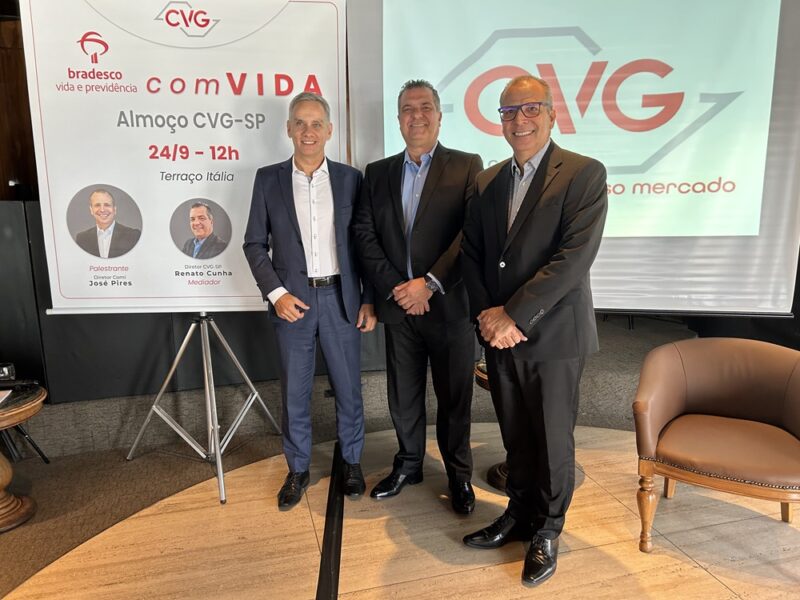 Anderson Mundim, Superintendente Executivo da Bradesco Vida e Previdência São Paulo/Sul; Renato Barbosa, diretor de relacionamento com o mercado do CVG-SP; José Pires, diretor Comercial da Bradesco Vida e Previdência / Foto: Universo do Seguro
