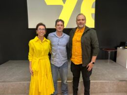 Fernanda Galluzzi, Sócia Vice-Presidente da Ana Couto Branding; André Truzzi, Vice-Presidente de Transformação do Grupo HDI; Danilo Cid, Sócio e Vice-Presidente de Criação da Ana Couto / Foto: Universo do Seguro