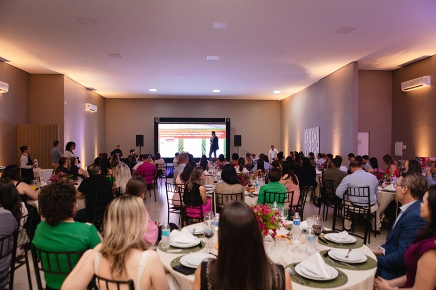 Com salão lotado, Flávio Bitter, diretor-gerente da Bradesco Saúde, apresentou a corretores e parceiros as ofertas da Bradesco Saúde / Foto: Divulgação