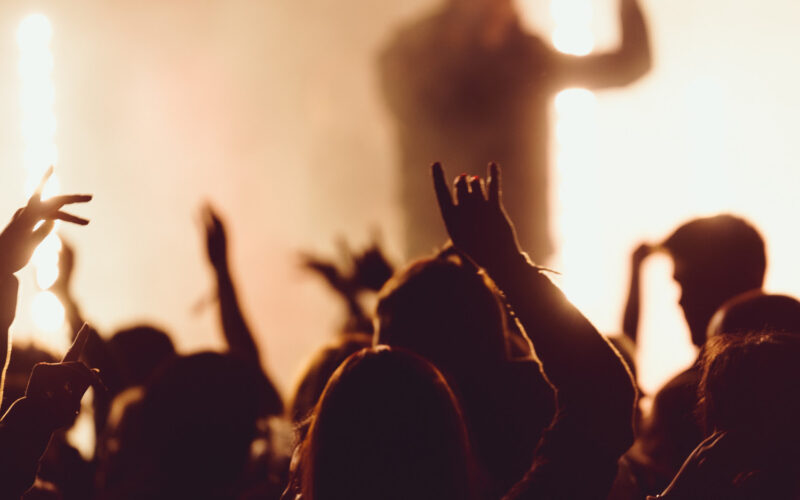 Curta o melhor do Rio de Janeiro e do Rock in Rio com atitudes simples, como a contratação de seguro e o planejamento da viagem / Foto: Freepik