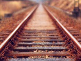 Tecnologia IoT: a chave para otimizar os investimentos de R$ 280 bi no setor de transportes do Brasil / Foto: Johannes Plenio / Unsplash