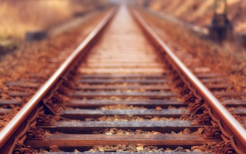 Tecnologia IoT: a chave para otimizar os investimentos de R$ 280 bi no setor de transportes do Brasil / Foto: Johannes Plenio / Unsplash
