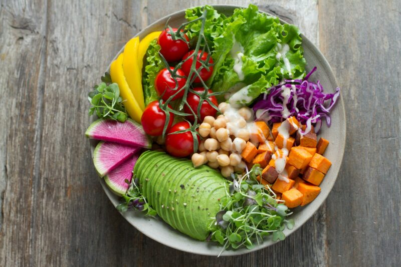 Alimentação na infância: a importância das cores no prato / Foto: Anna Pelzer / Unsplash