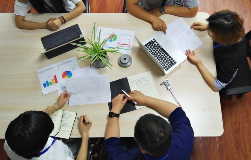 Plantão Técnico das Comissões do Sincor-SP está com inscrições abertas para todos os corretores de seguros / Foto: Pixabay