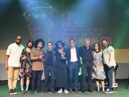 Vencedor Vinícius Chagas e jurados do Prêmio de Música Instrumental Tokio Marine Hall / Foto: Divulgação