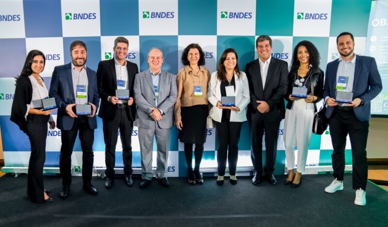 Com 1º lugar em “Clientes Apoiados pelo BNDES” e “Valor Operado Geral”, Sicredi é destaque em seis de dez categorias de ranking / Foto: Divulgação