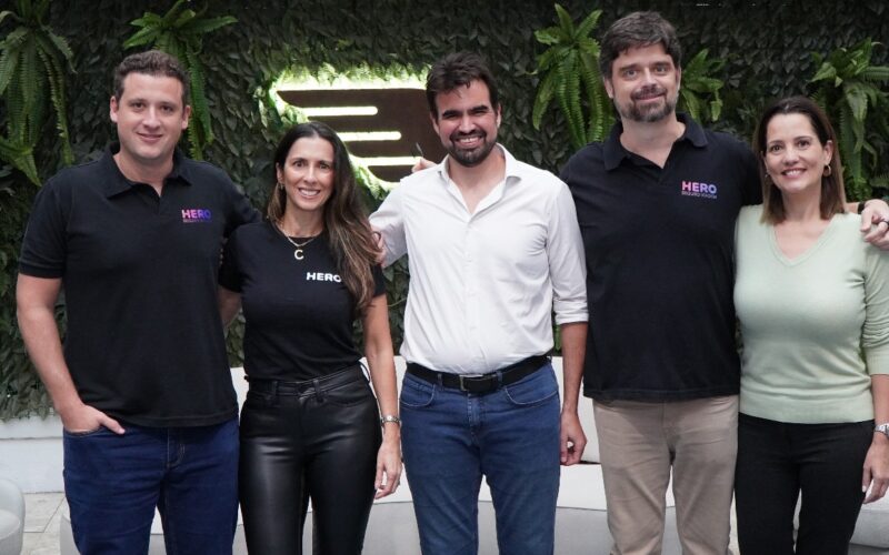 Guilherme Wroclawsi (Hero), Claudia Pinheiro (Hero), Vitor Megale (BeFly), Raphael Swierczynski (Hero) e Mara Borges (BeFly) / Foto: Divulgação